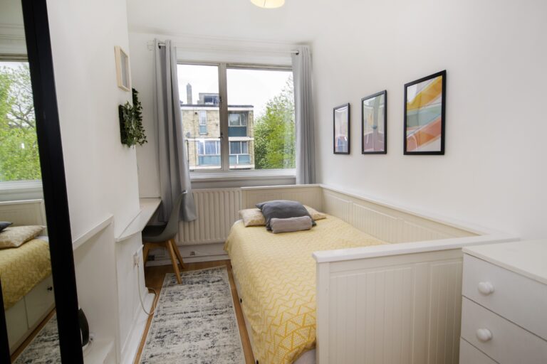 PRIVATE SINGLE ROOM in Whitechapel